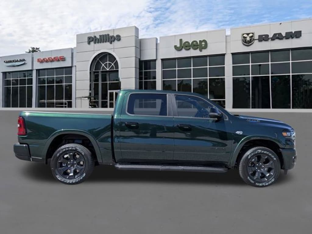 New 2026 Ram 1500 BIG HORN CREW CAB 4X4 5'7 BOX Pickup