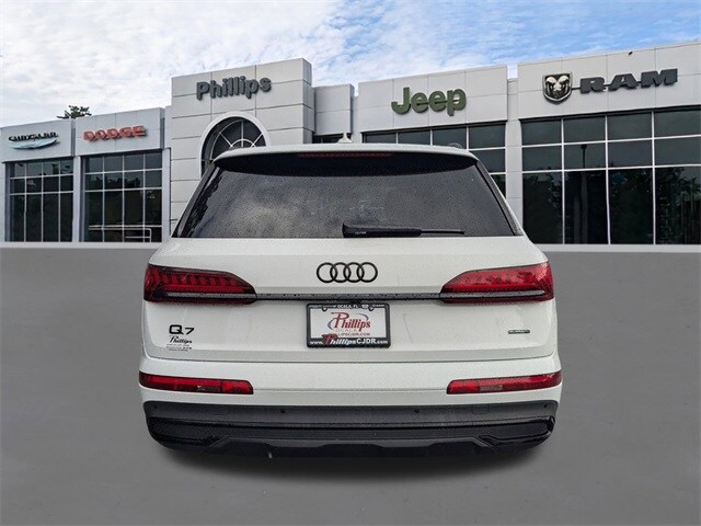 2023 Audi Q7 55 Prestige photo 4