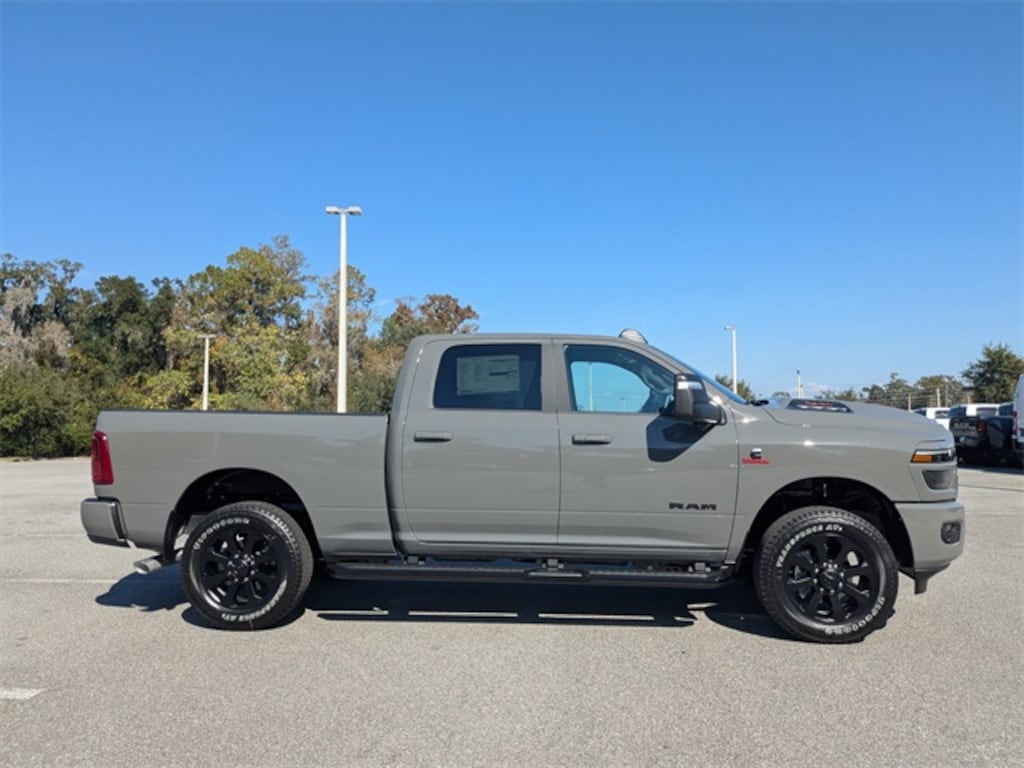 New 2026 Ram 2500 LARAMIE CREW CAB 4X4 6'4 BOX Pickup