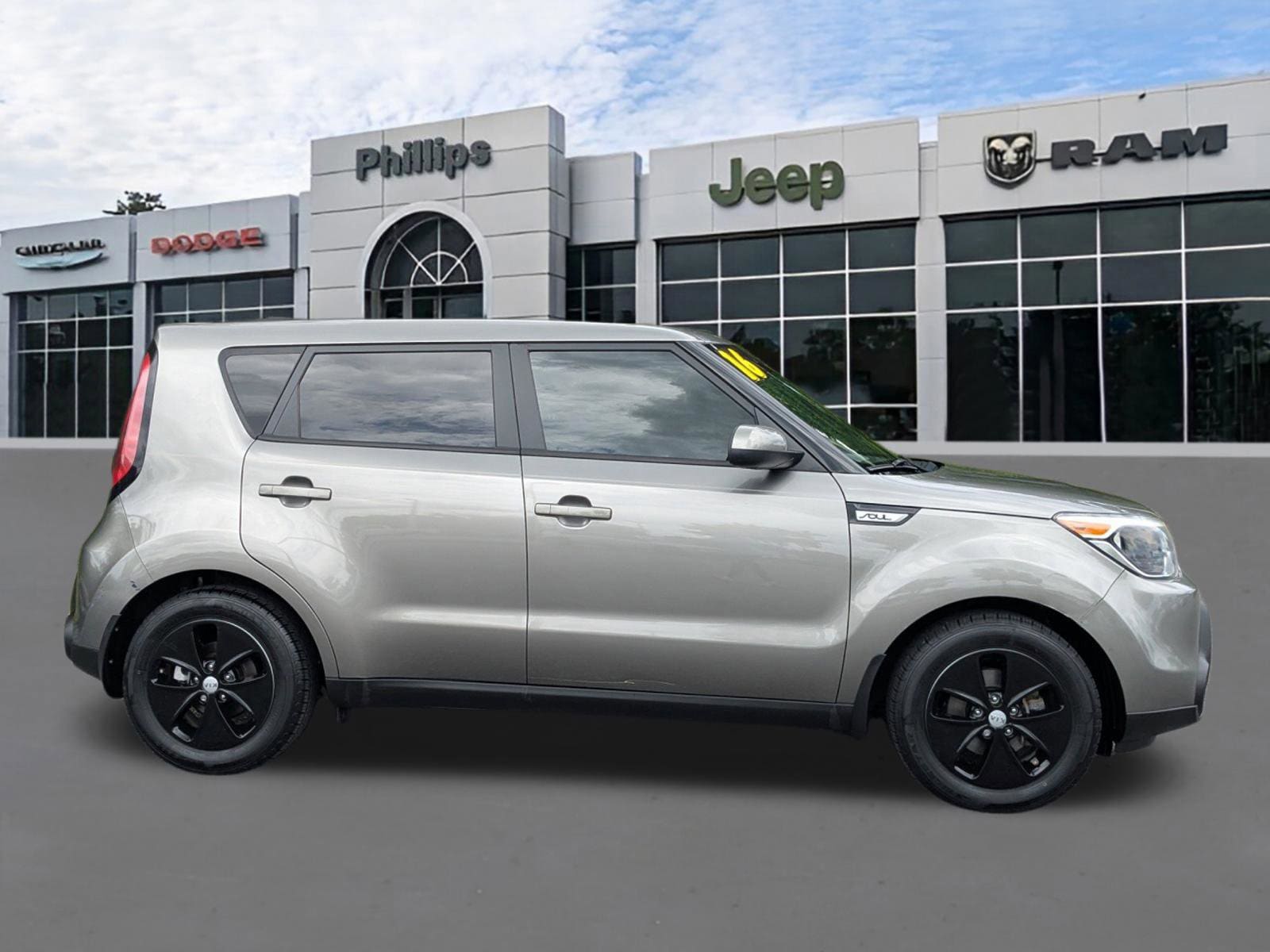Used 2016 Kia Soul Base with VIN KNDJN2A21G7277601 for sale in Ocala, FL