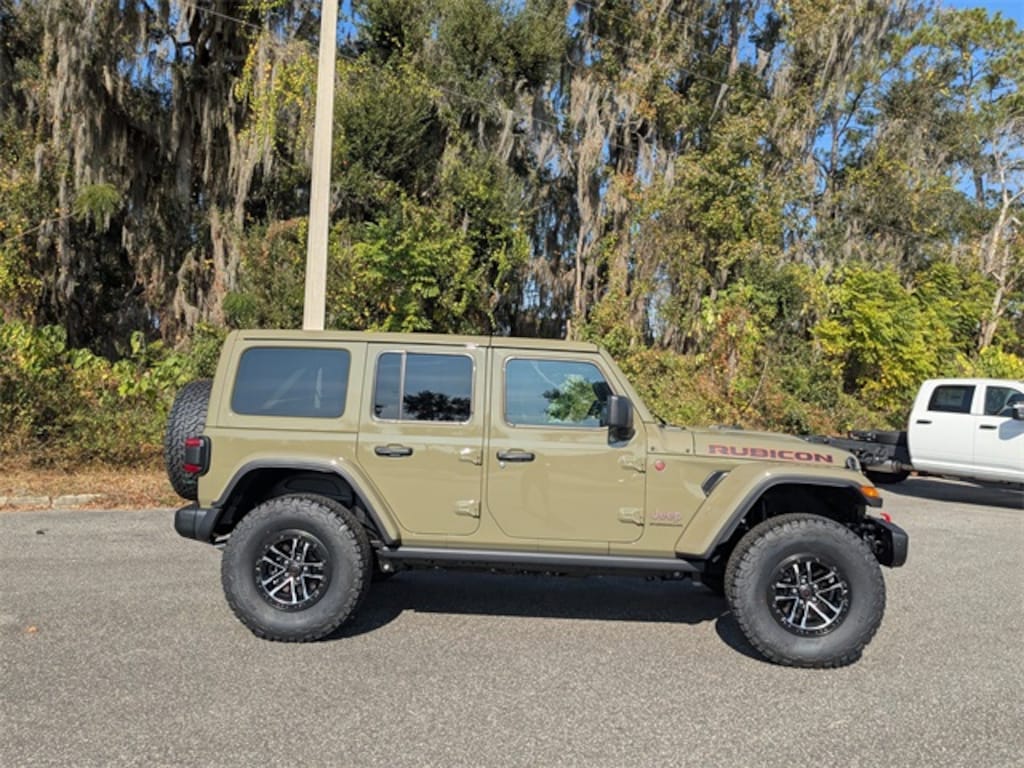 New 2026 Jeep Wrangler 4-DOOR RUBICON X Sport Utility