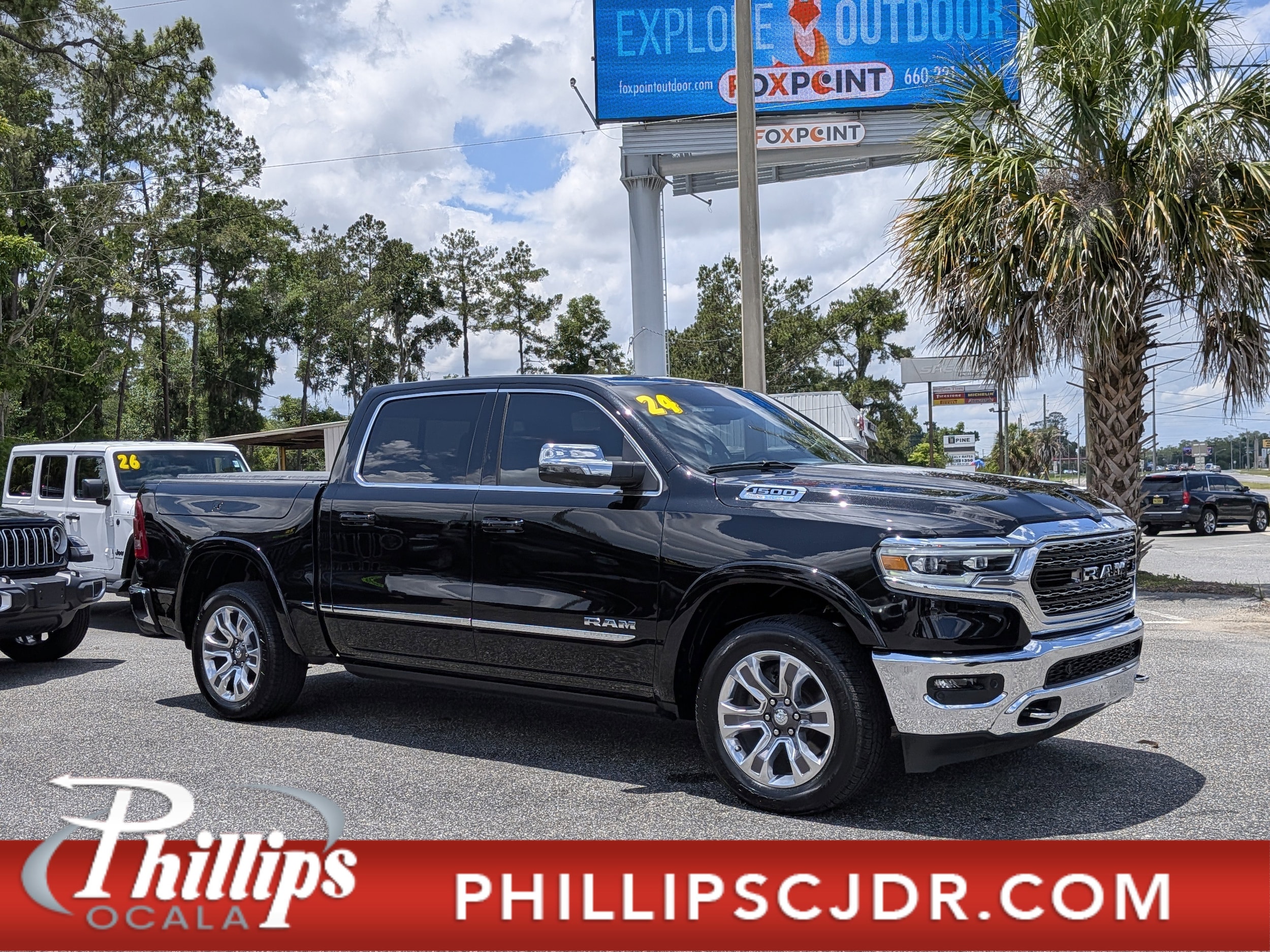 2024 RAM 1500 Limited 4x4 Crew Cab 5'7's photo