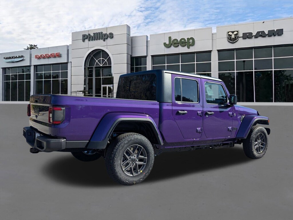 New 2026 Jeep Gladiator SPORT S 4X4 Pickup