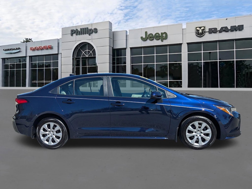 Certified 2025 Toyota Corolla LE Sedan