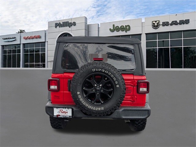 2021 Jeep Wrangler Willys photo 4