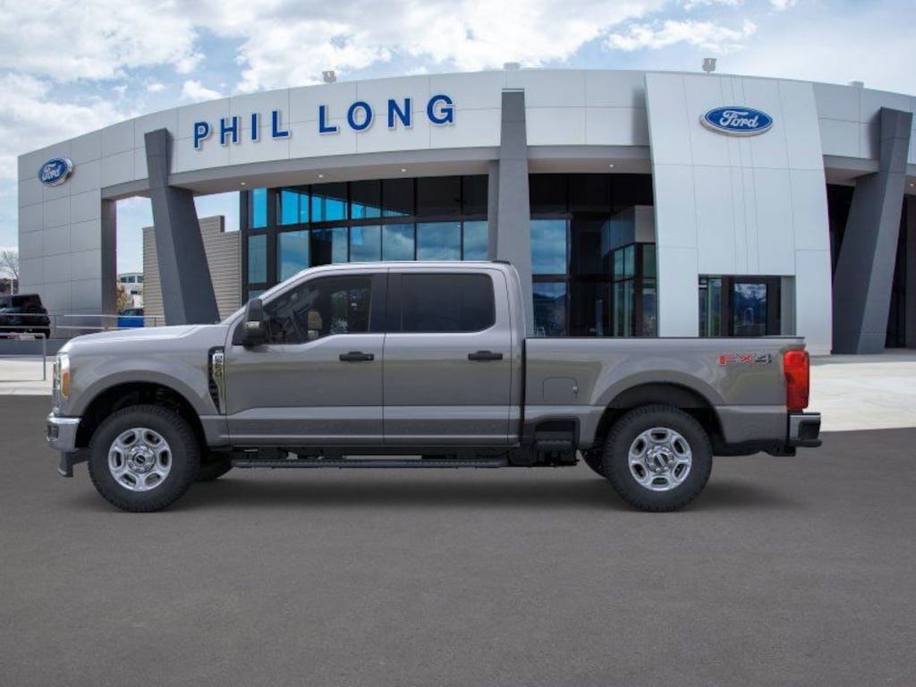 New 2026 Ford F-250SD XLT Truck Crew Cab