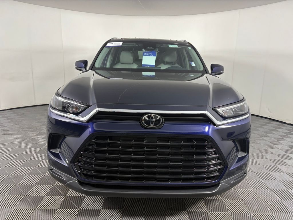 2025 Toyota Grand Highlander Hybrid MAX photo 2