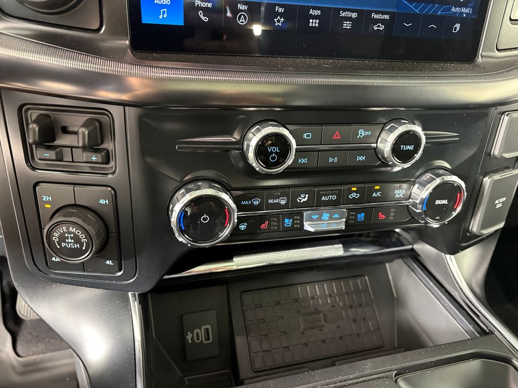 2025 Ford F-150 Raptor - Photo 22