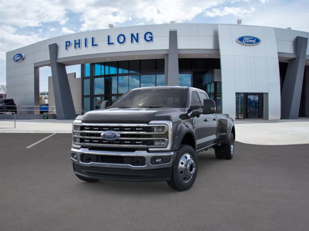 New 2026 Ford F-450SD XLT Truck Crew Cab