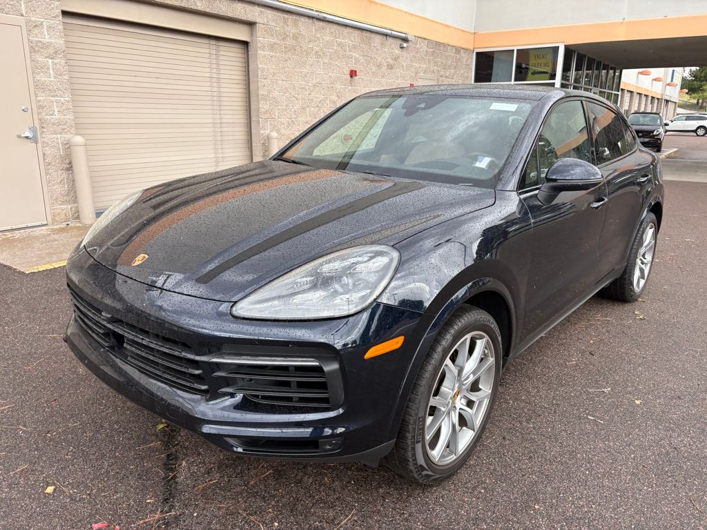 2021 Porsche Cayenne Coupe S photo 2