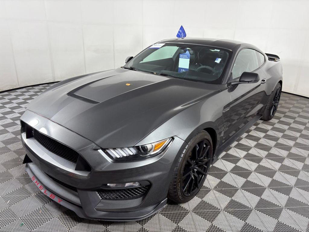 2017 Ford Mustang Shelby GT350 photo 3