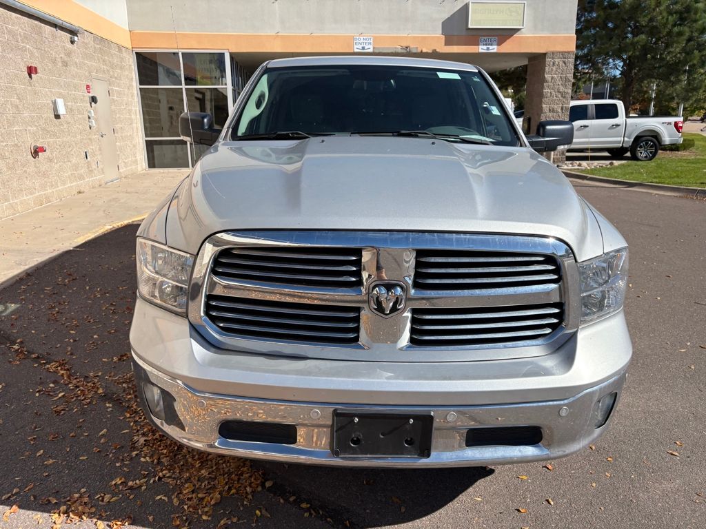 2017 Ram 1500 SLT photo 2