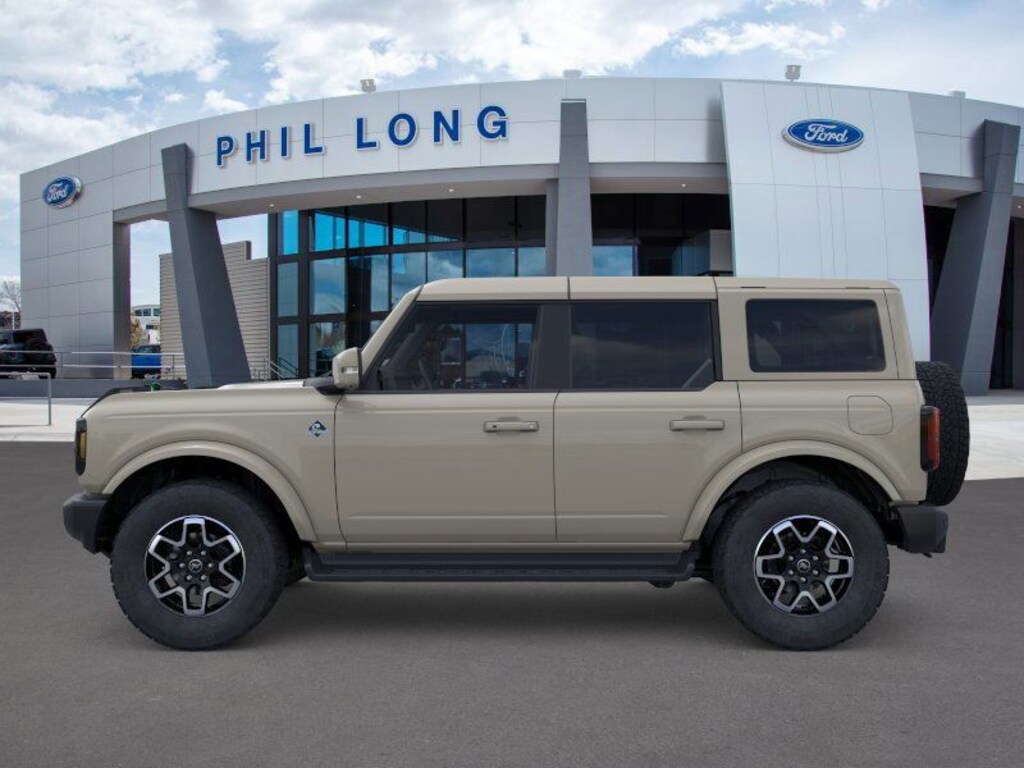 New 2025 Ford Bronco Outer Banks SUV