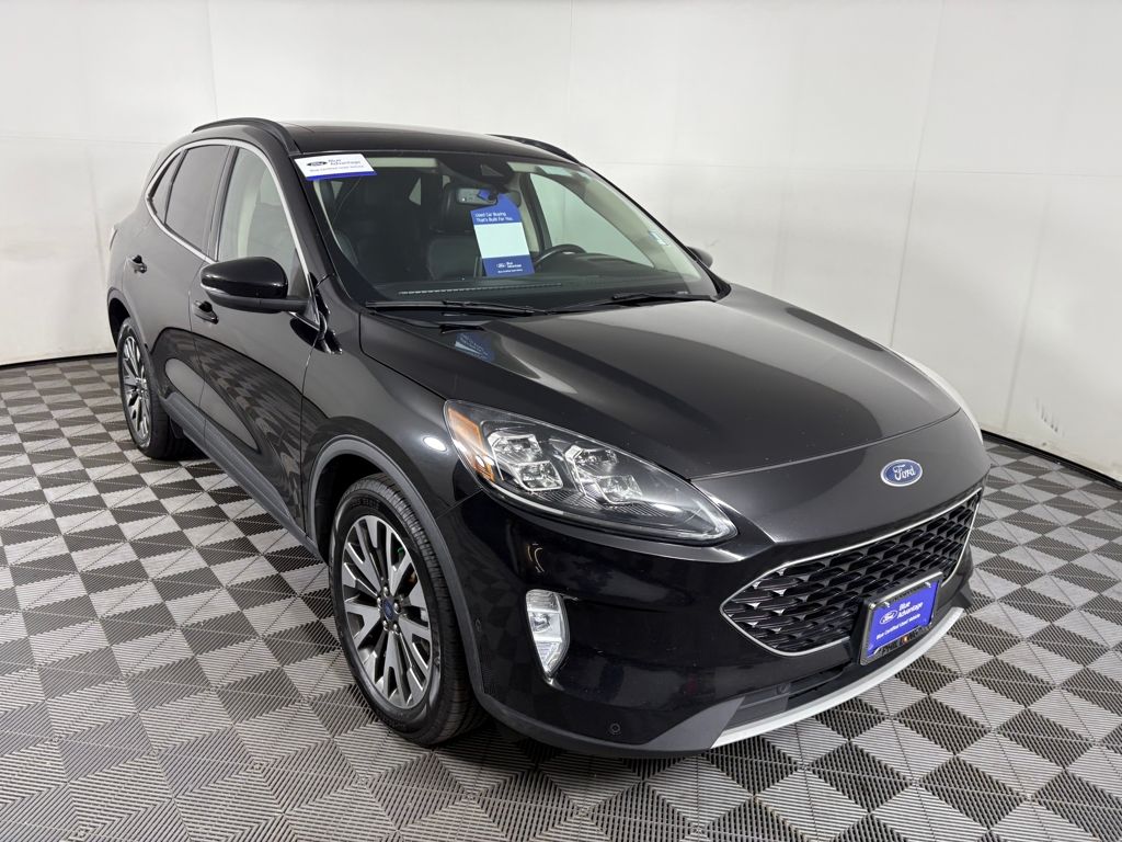 2020 Ford Escape Titanium