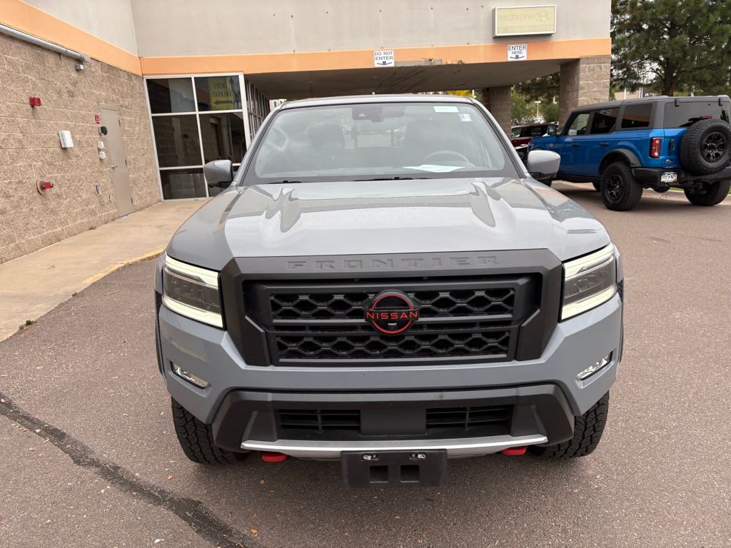 2024 Nissan Frontier PRO-4X photo 2
