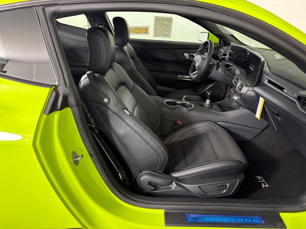 2025 Ford Mustang GT Premium Fastback - Photo 35