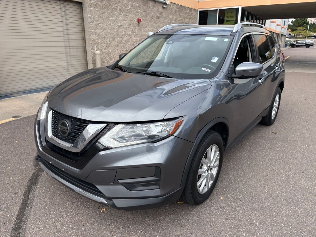 2020 Nissan Rogue SV photo 3