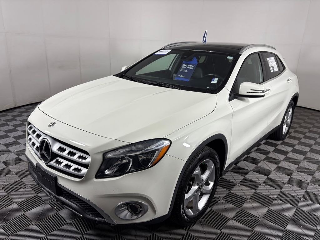 2018 Mercedes Benz GLA 250 4MATIC photo 2