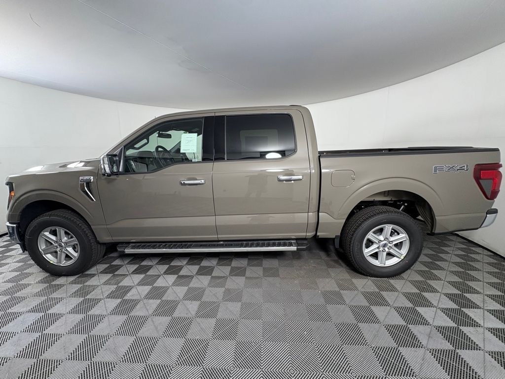 2025 Ford F-150 XLT photo 4