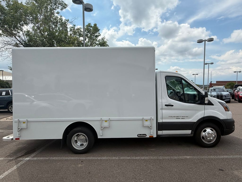 2025 Ford Transit photo 2