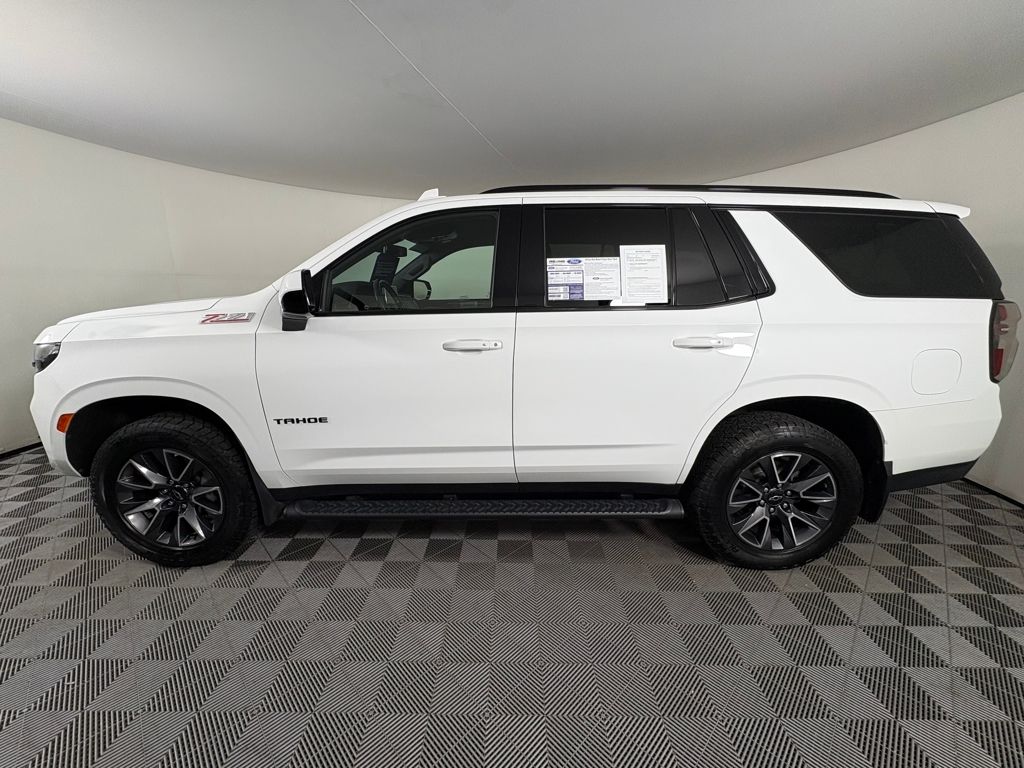 2021 Chevrolet Tahoe Z71 photo 2