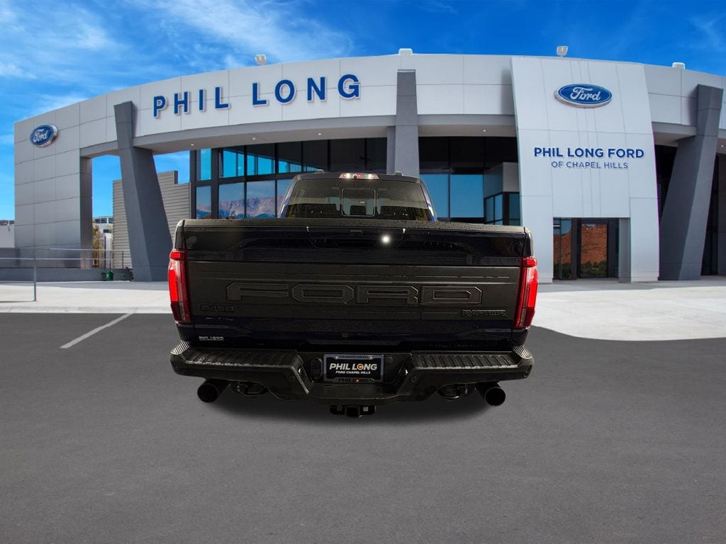 2025 Ford F-150 Raptor - Photo 4