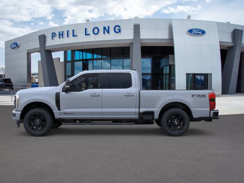 2025 Ford F-250 photo 3