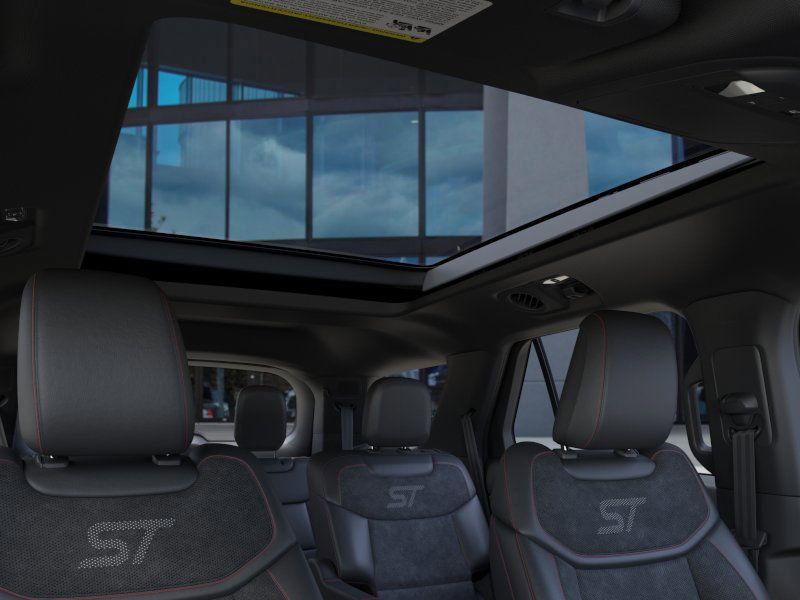 2026 Ford Explorer ST photo 4