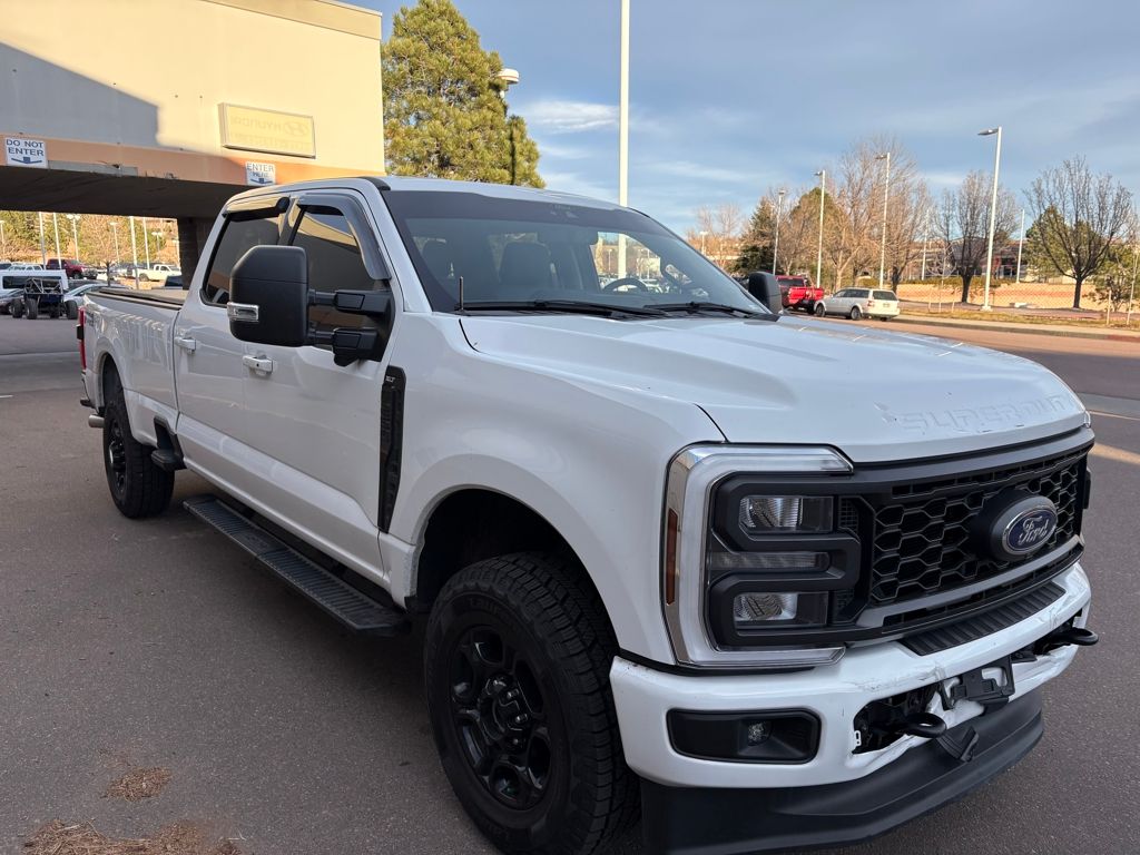 2024 Ford F-250 Super Duty XLT's photo