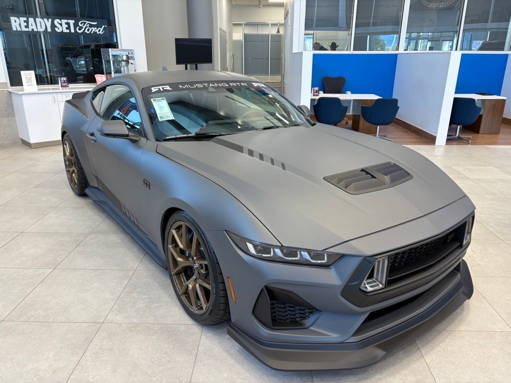 2025 Ford Mustang GT Premium's photo