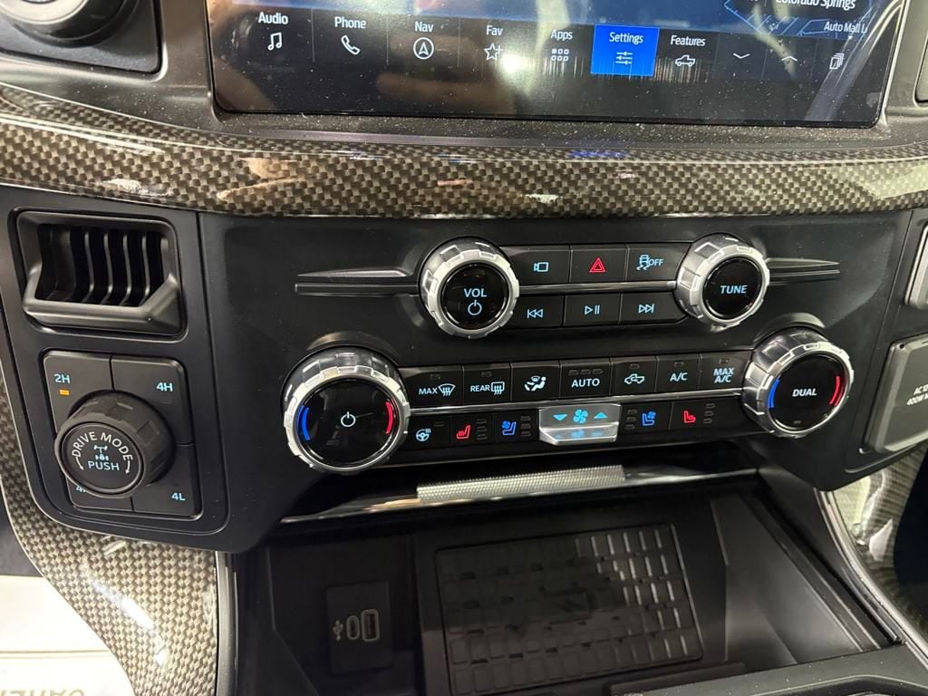 2025 Ford F-150 Lariat - Photo 25
