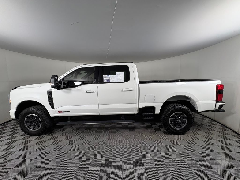 2024 Ford F-350 Lariat photo 4
