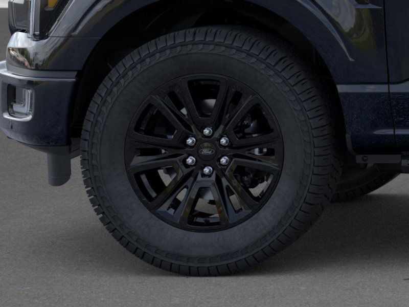 2025 Ford F-150 Platinum photo 2