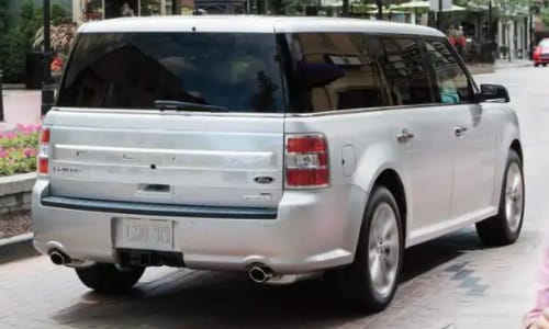 2020 Ford Flex rear exterior downtown cafe