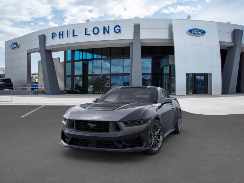 2024 Ford Mustang Dark Horse Deluxe photo 2