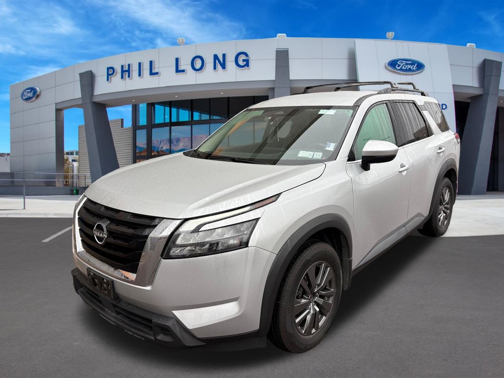 2023 Nissan Pathfinder SV 4WD's photo