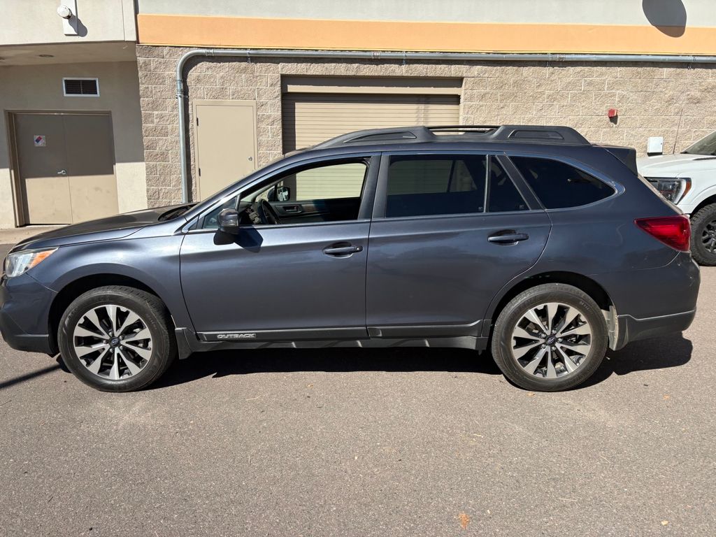 2017 Subaru Outback 2.5i Limited photo 4