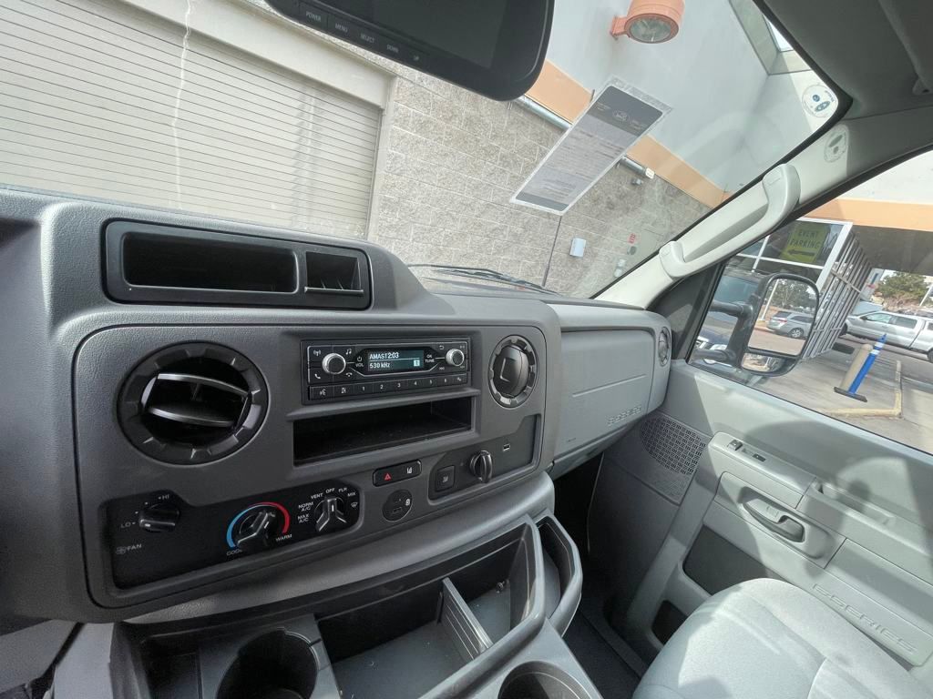 2024 Ford E-Series Cutaway Base - Photo 19