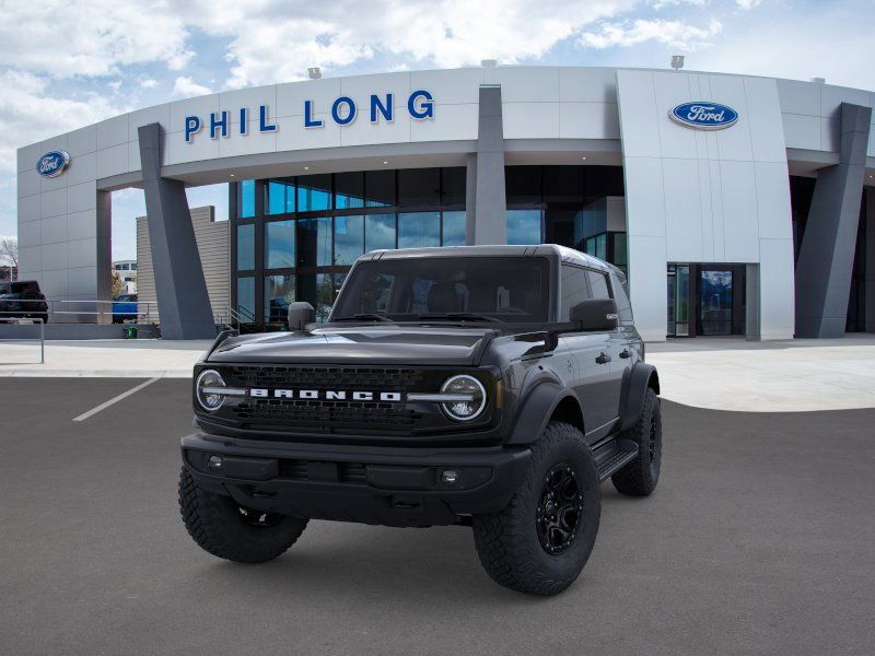 2025 Ford Bronco Outer Banks photo 2