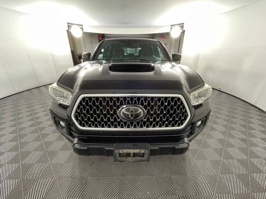 Used 2018 Toyota Tacoma TRD Sport with VIN 5TFCZ5AN1JX155367 for sale in Colorado Springs, CO