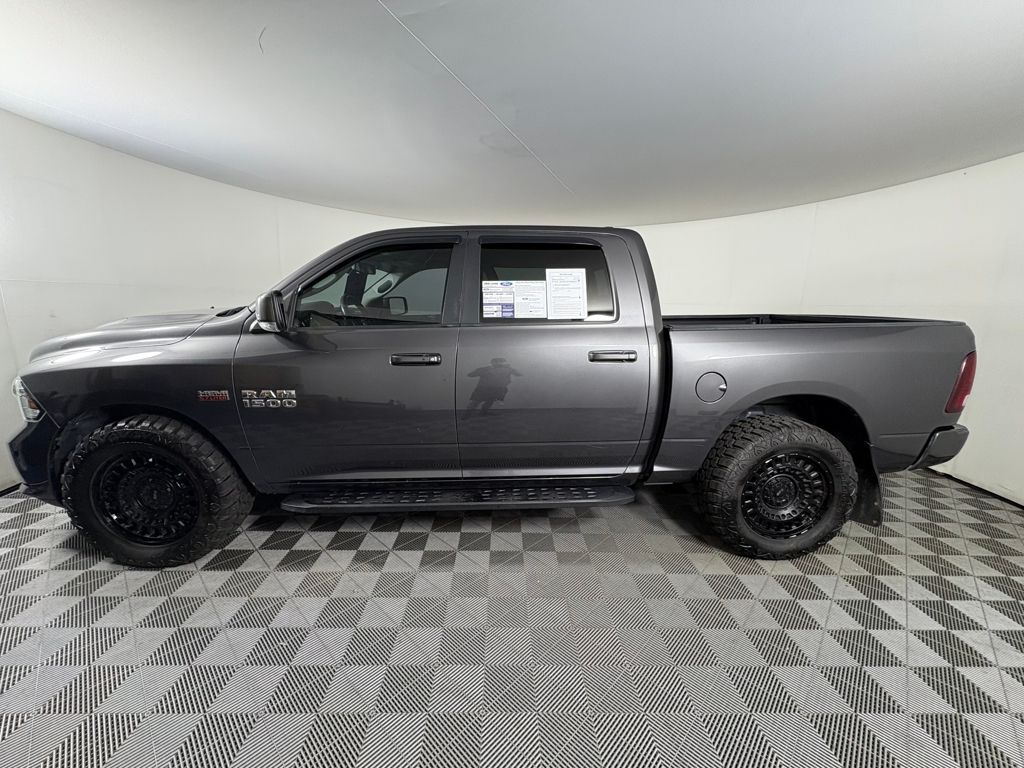 2017 Ram 1500 Sport photo 3