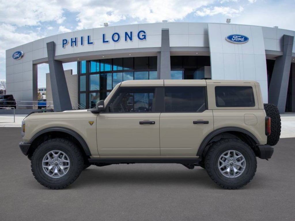 New 2025 Ford Bronco Badlands SUV