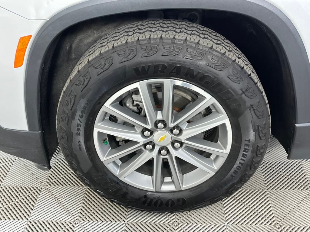 Image of 2022 Chevrolet Traverse LT Leather SUV