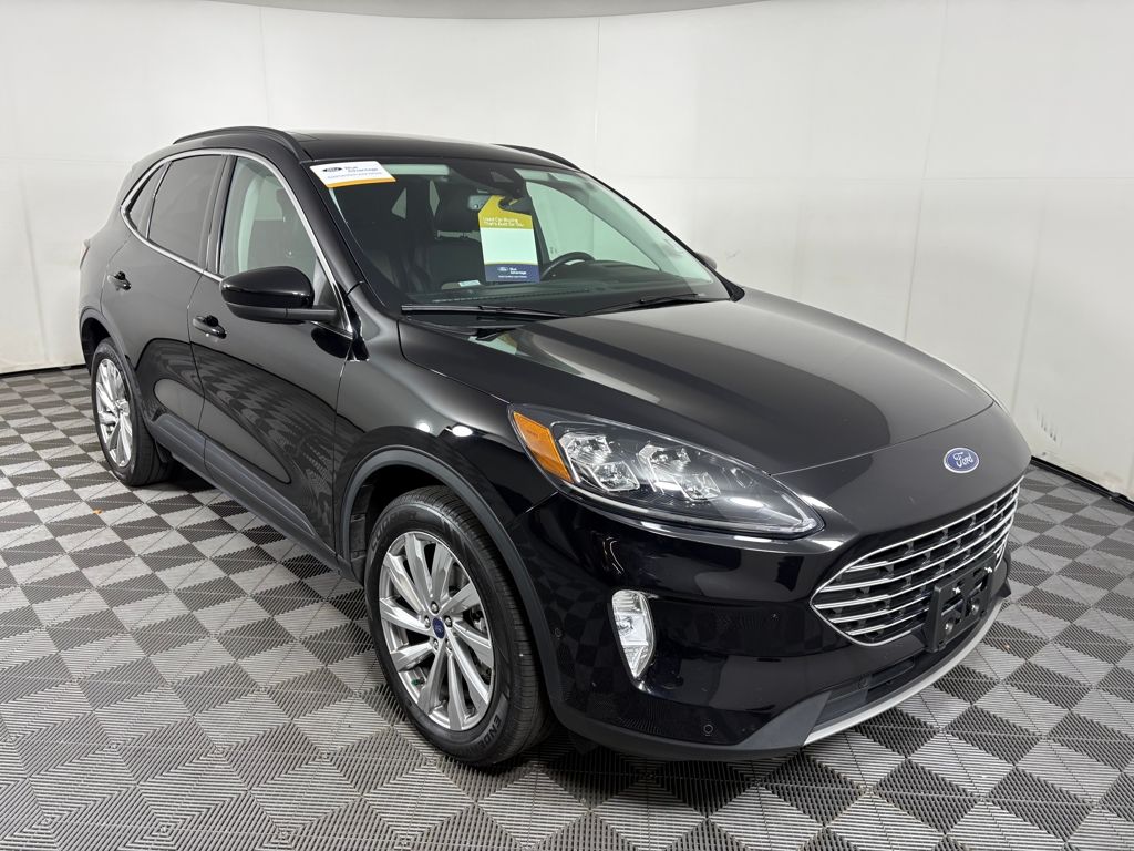2022 Ford Escape Titanium