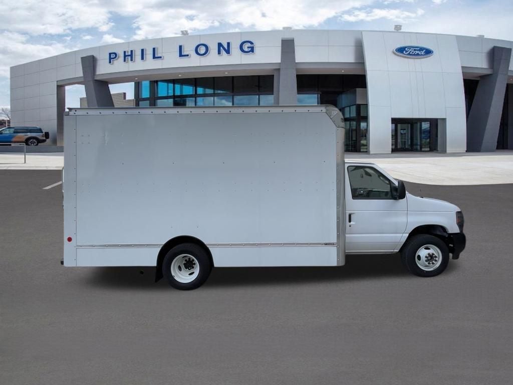 2024 Ford E-Series Cutaway Base - Photo 9
