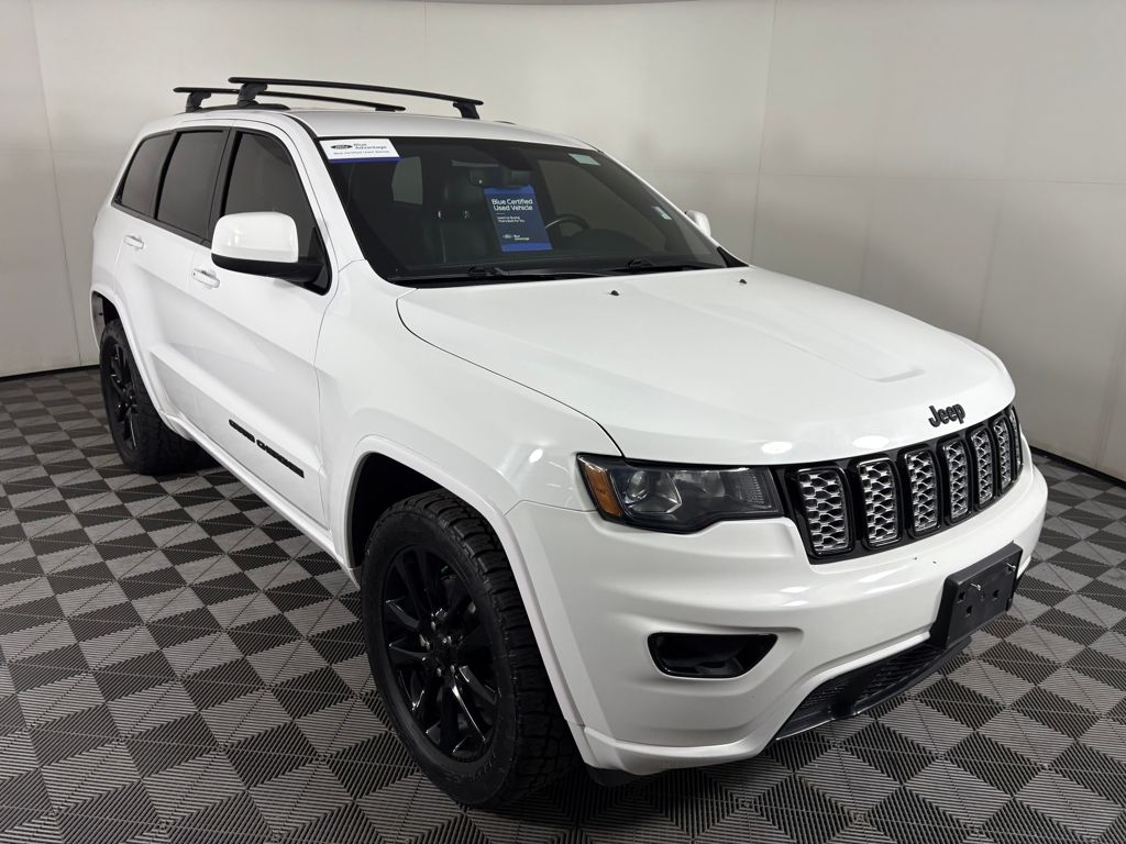 2018 Jeep Grand Cherokee Altitude's photo