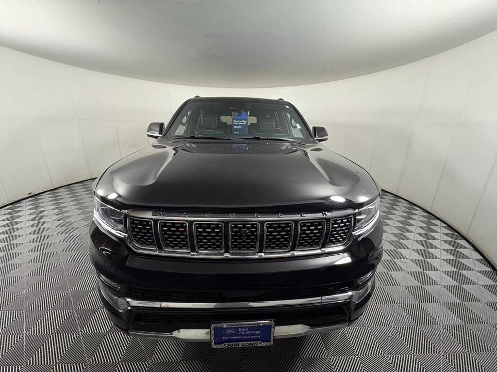 2023 Jeep Grand Wagoneer III photo 2