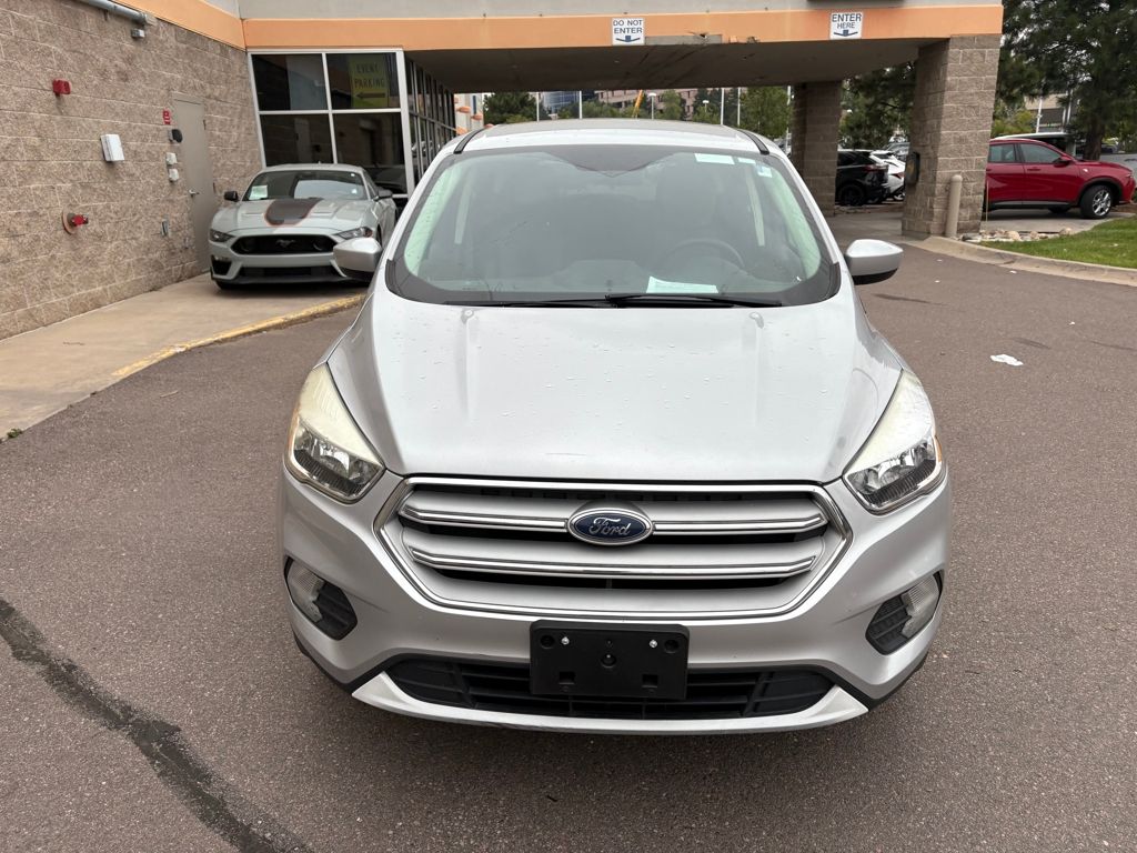2019 Ford Escape SE photo 2