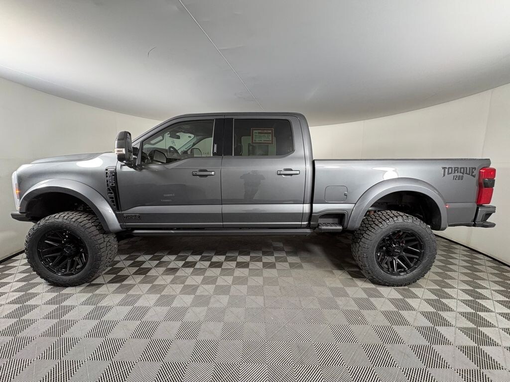 New 2026 Ford F-250SD Lariat Truck Crew Cab