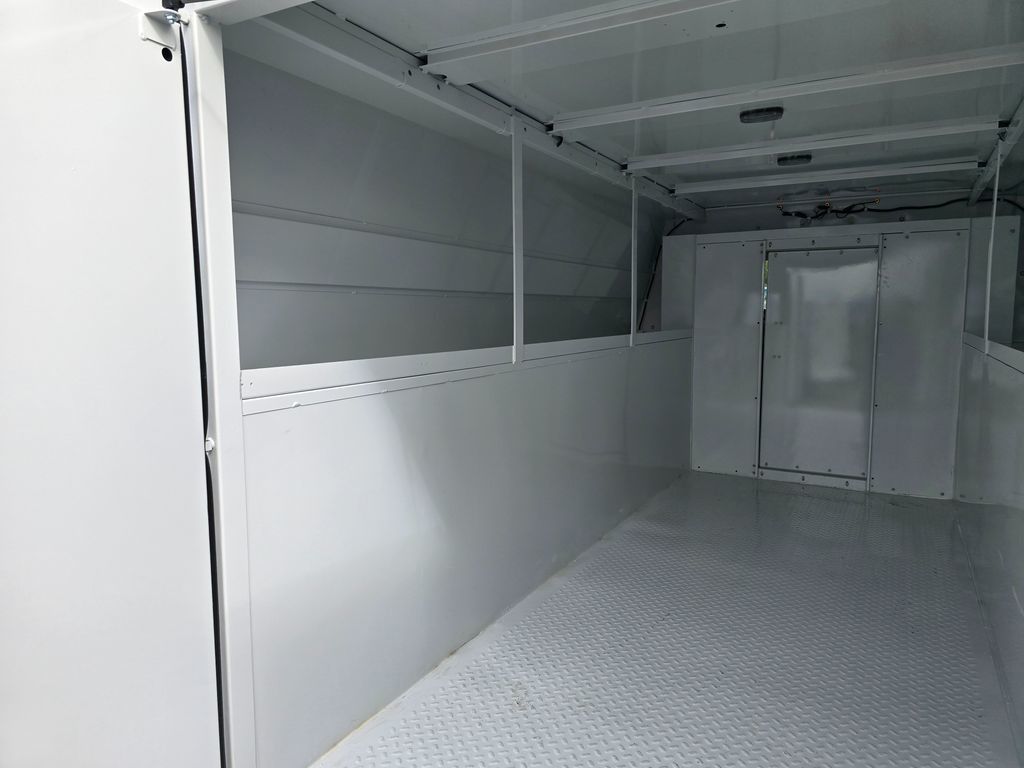 2026 Ford E-Series Cutaway Base - Photo 19